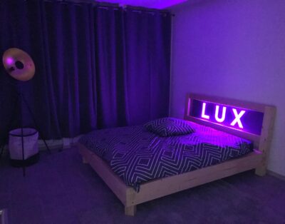 Hermosa sala de sexo para el trabajo de la prostitución erótica en Martigny, Valais, Suiza