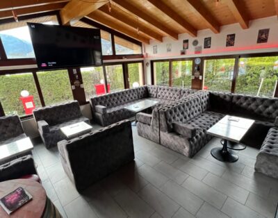 Stanza per massaggi erotici legali in affitto per escort in Vallese, Svizzera