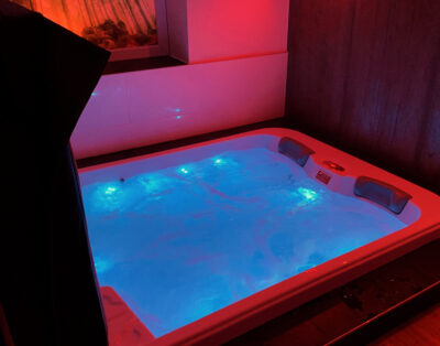 Salle de massage érotique pour travail de prostitution à Marly, Fribourg, Suisse