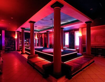 Escort Sex Job in Chiasso, POMPEII Gentlmen's Club, Ticino, Italienische Schweiz, Sauna Club