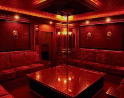 Erotikraum für Escort Sex Job in Chiasso, Tessin, Italienische Schweiz, Sauna Club