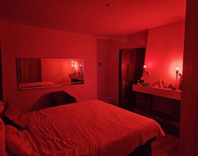 Sex Job by %percentage in Erotic room at Secret House erotic salon in Monthey, Valais, Switzerland