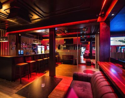 Escort Job at the Top Erotic Sauna Club Near Zurich !  FKK Neuenhof